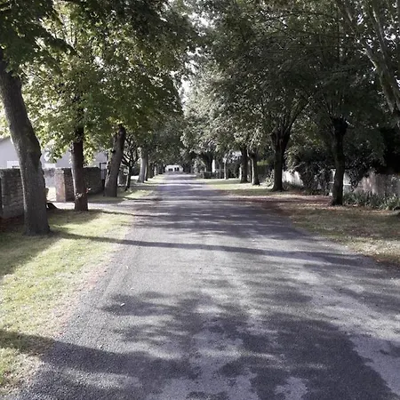 Les Tilleuls Charroux-d'Allier